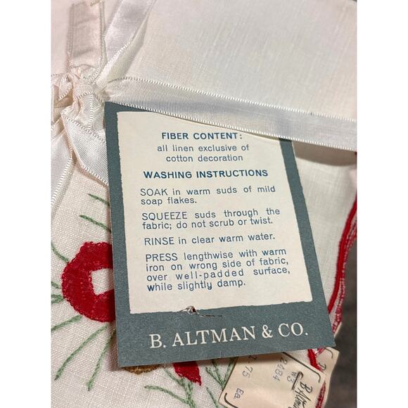 Holiday Fifth Avenue B. ALTMAN & CO. New York 4 Vintage Linen Napkins NOS - Picture 11 of 12